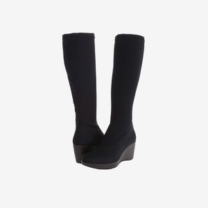 La Canadienne Gaetana (Like New!)